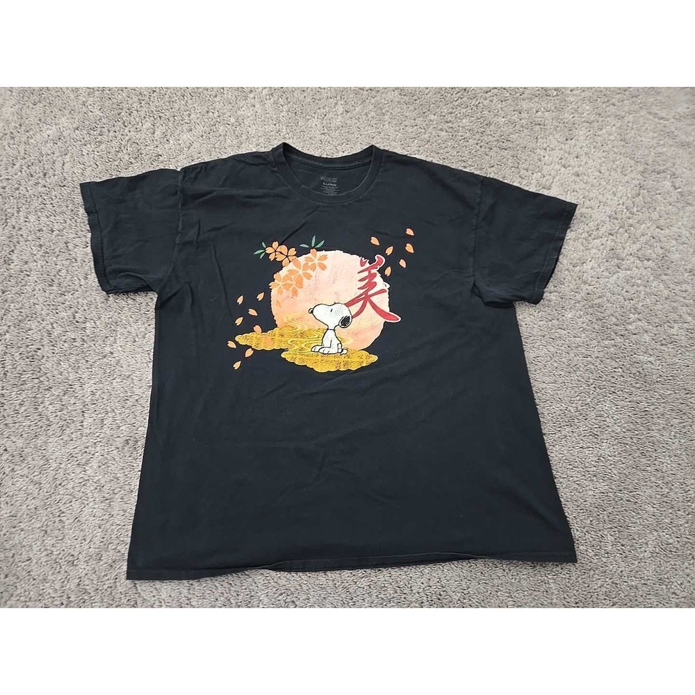 Peanuts Snoopy T Shirt Mens XL Black Short Sleeve Japanese Cherry Blossom Sakura